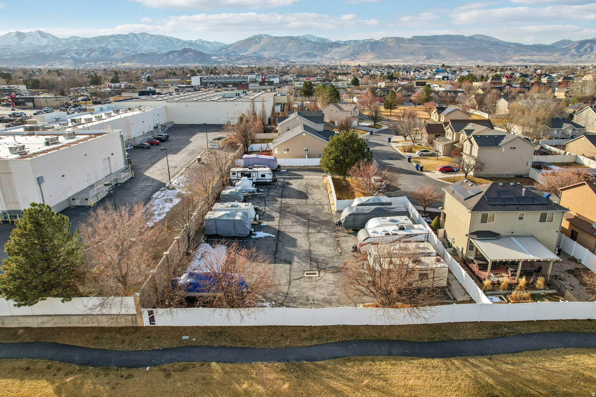 HERRIMAN VILLAGE - Residential