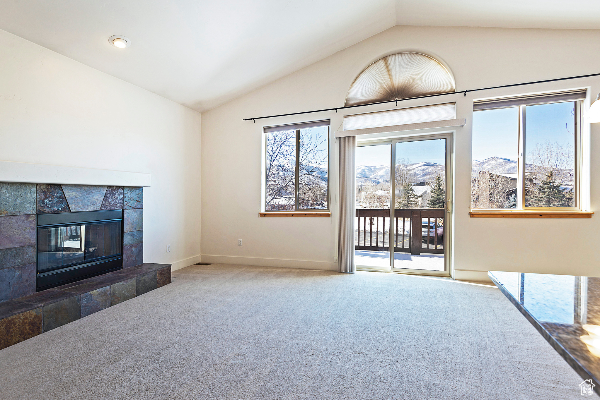 TROUT CREEK TOWNHOUSES - Residential Lease