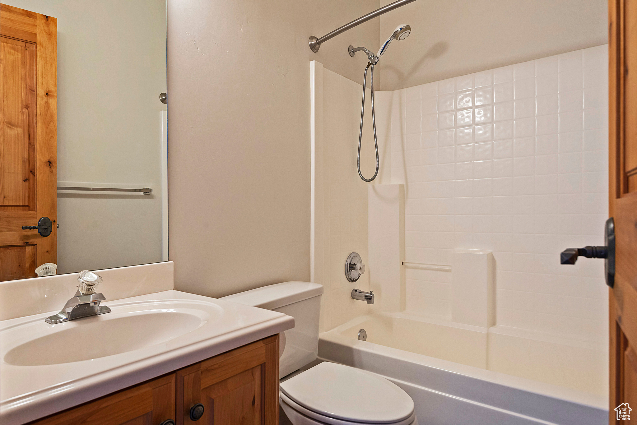 TROUT CREEK TOWNHOUSES - Residential Lease