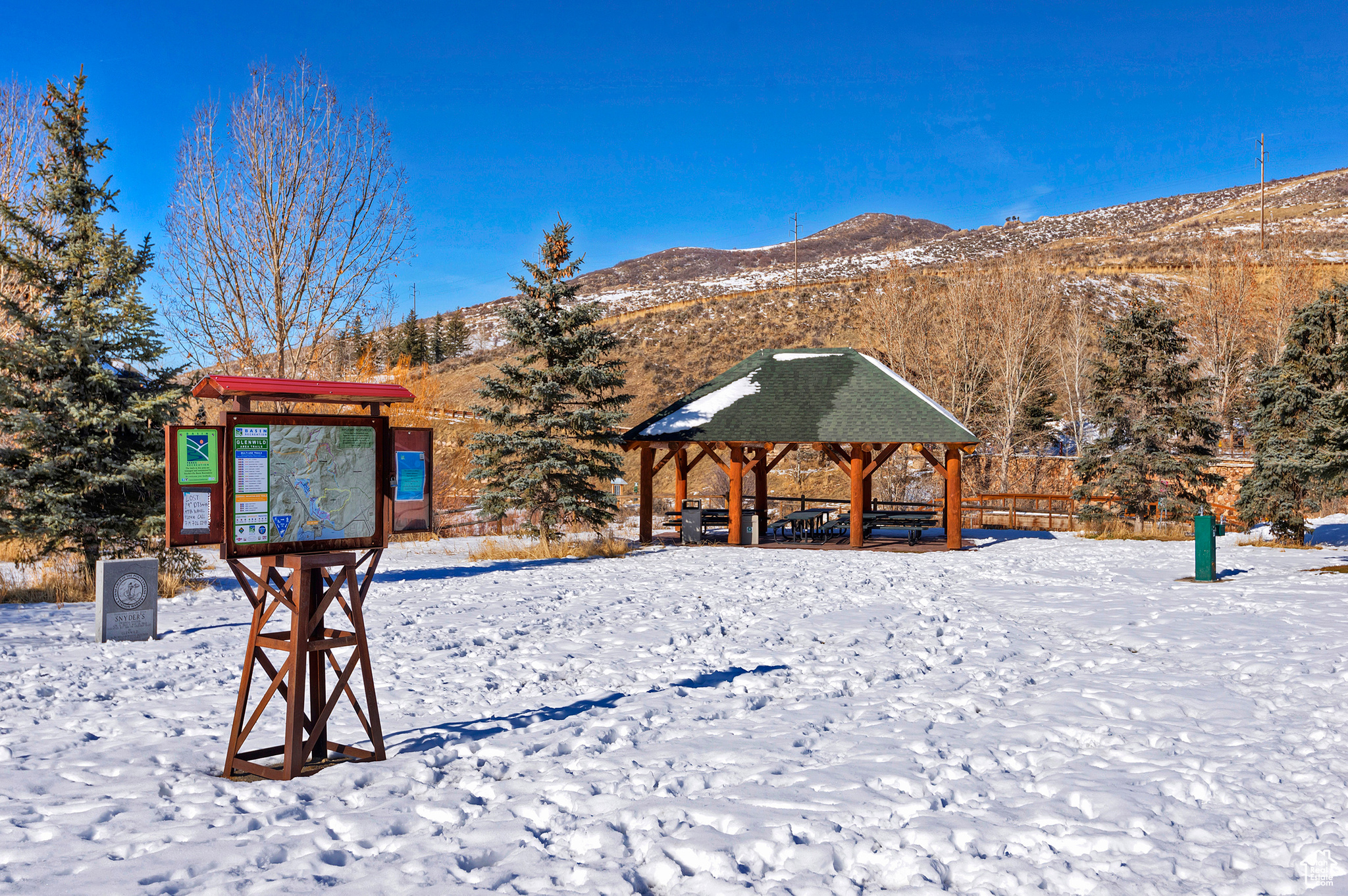 TROUT CREEK TOWNHOUSES - Residential Lease