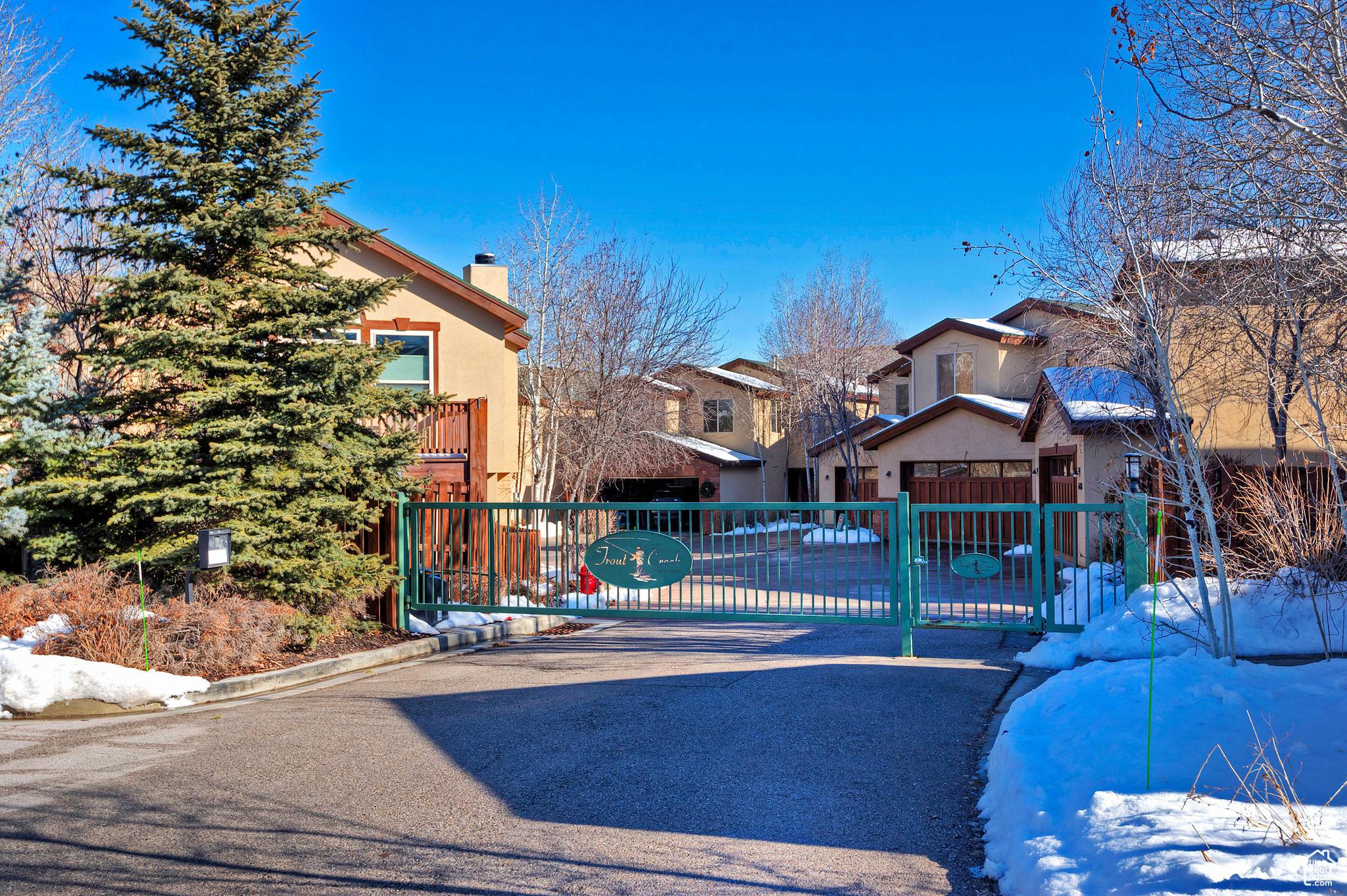 TROUT CREEK TOWNHOUSES - Residential Lease