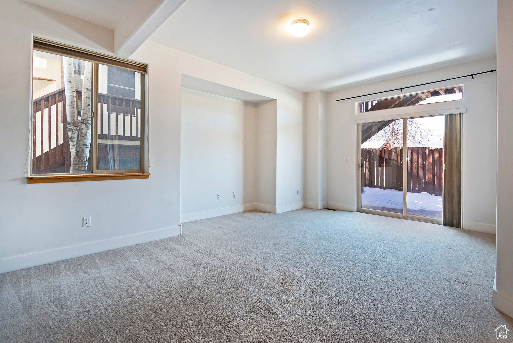 TROUT CREEK TOWNHOUSES - Residential Lease