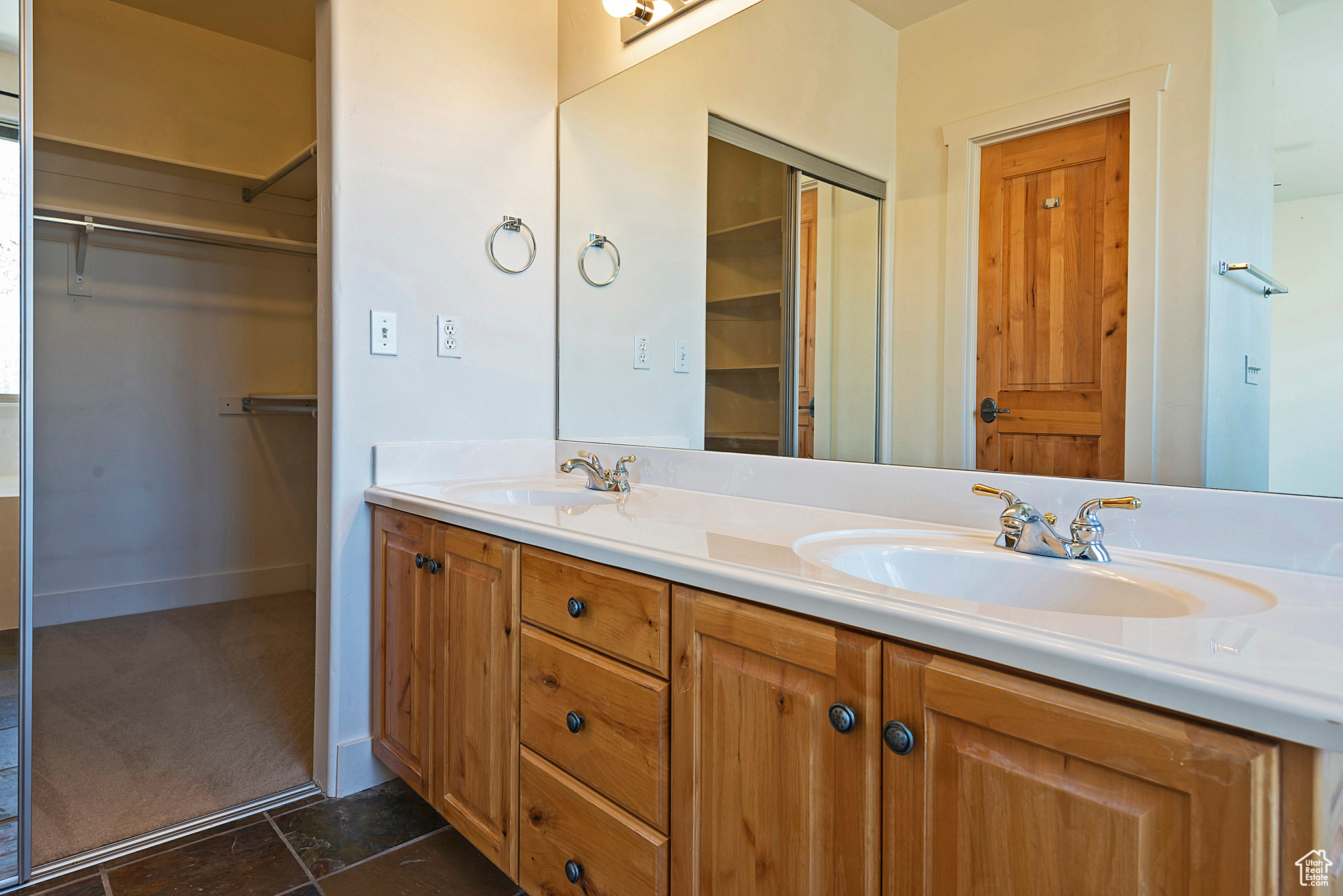 TROUT CREEK TOWNHOUSES - Residential Lease