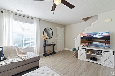 Tiny photo for 346 W 1925 N, Harrisville, UT 84414 (MLS # 2118391)