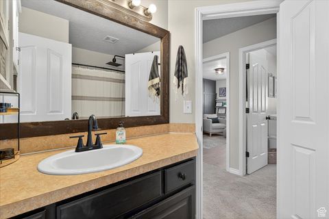 Tiny photo for 346 W 1925 N, Harrisville, UT 84414 (MLS # 2118391)