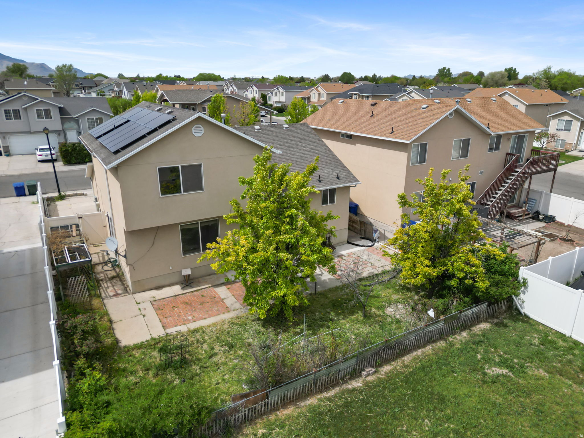 SUNRISE POINTE PHASE 2 - Residential