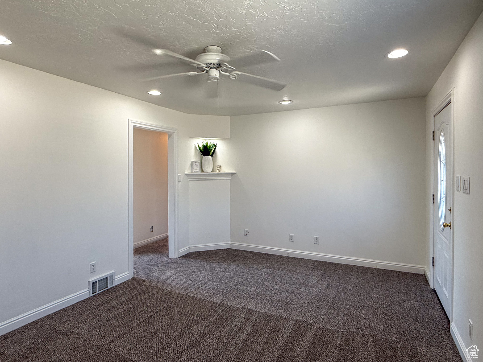 346 Columbia Dr, East Carbon, Utah image 2