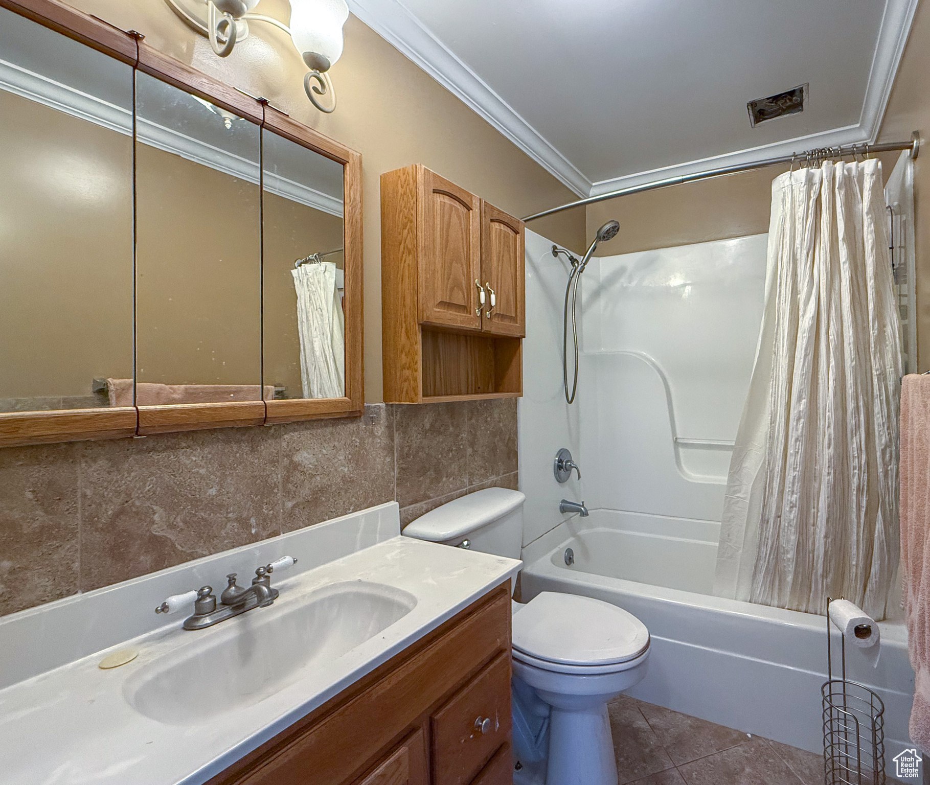 346 Columbia Dr, East Carbon, Utah image 4