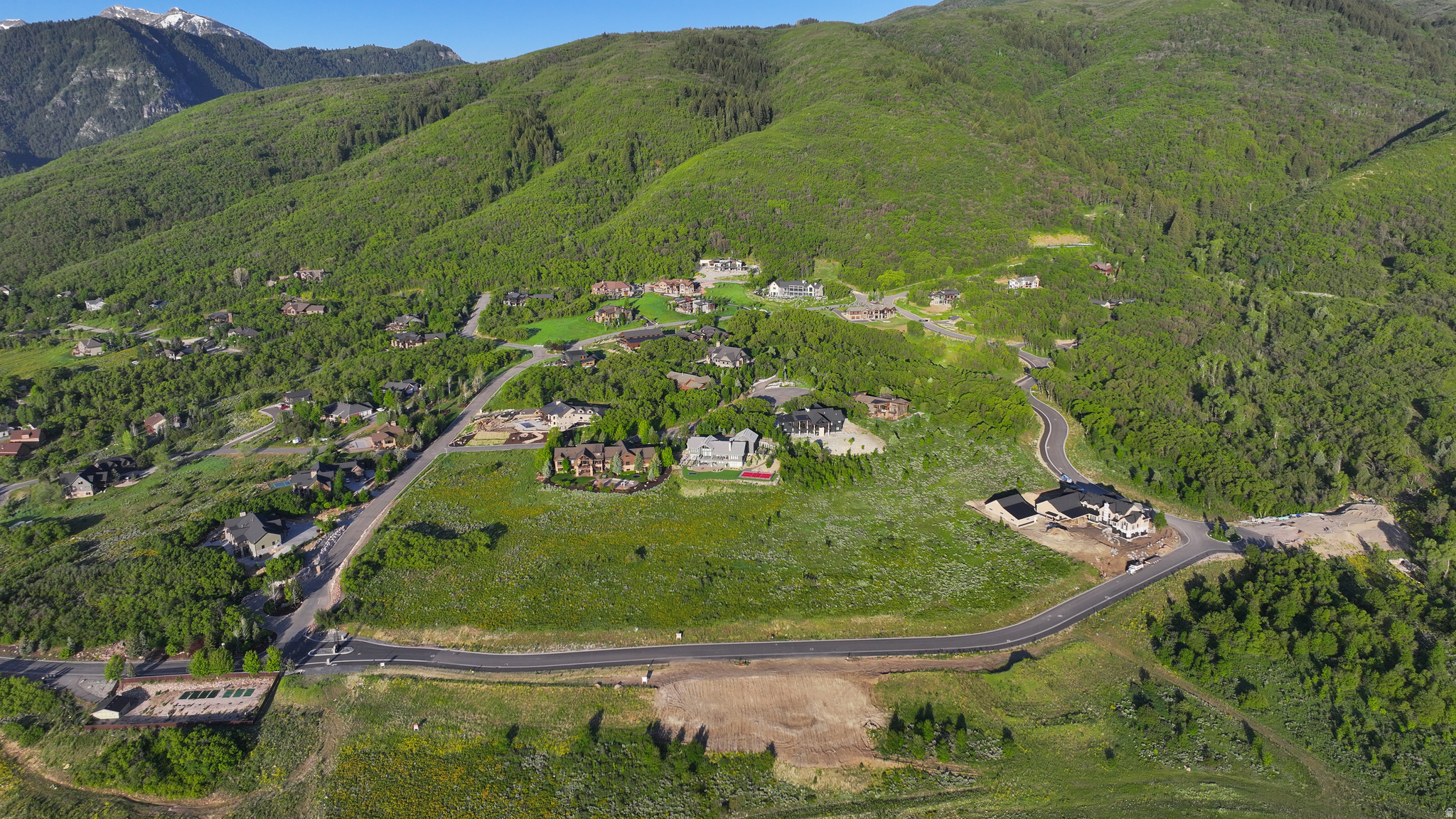 PINEVIEW OVERLOOK - Land