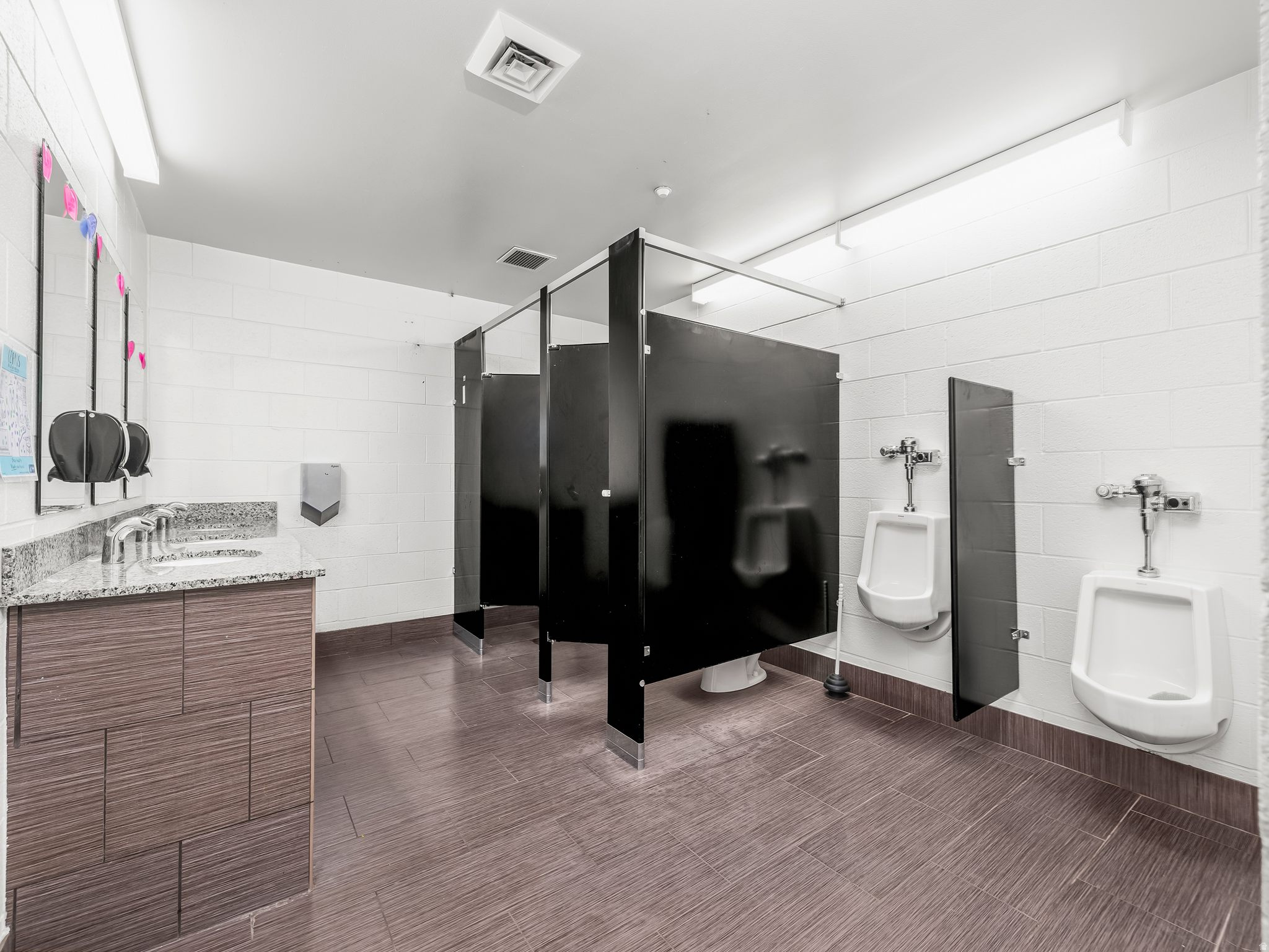 JORDAN - Commercial Sale