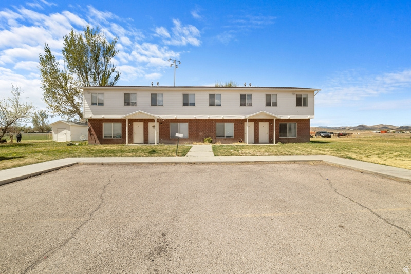 TIPPETS TOWNHOMES - Residential