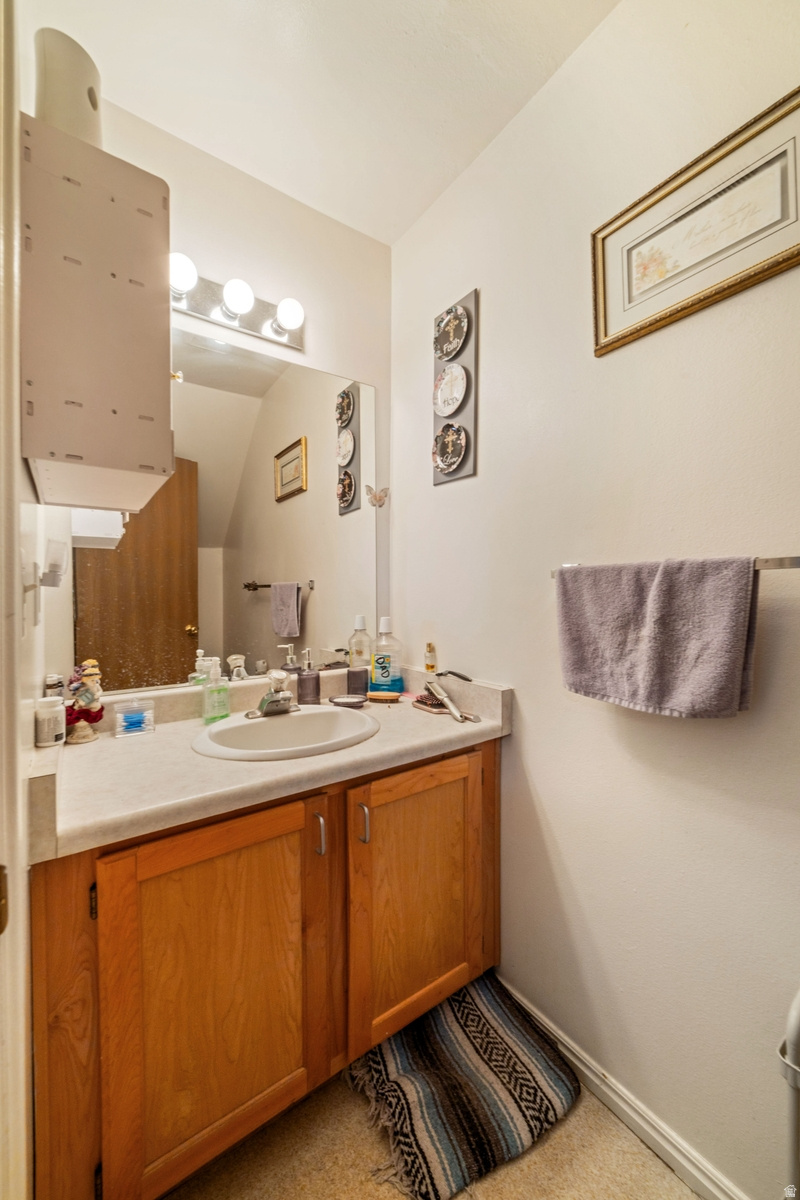 TIPPETS TOWNHOMES - Residential