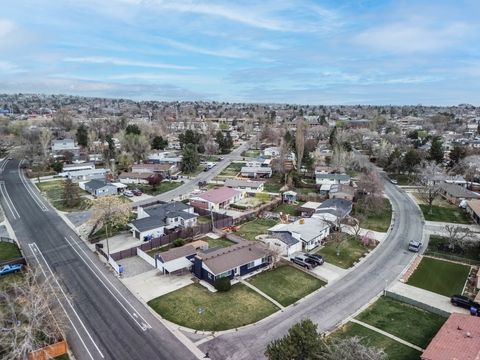 Tiny photo for 1856 E BROOKHILL DR, Cottonwood Heights, UT 84121 (MLS # 2129061)