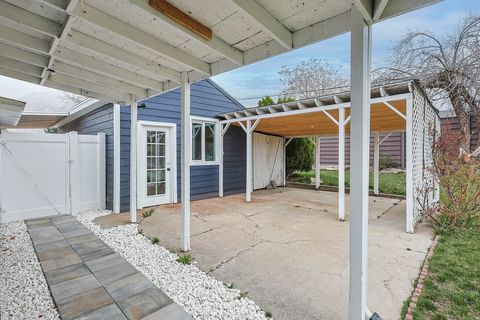 Tiny photo for 1856 E BROOKHILL DR, Cottonwood Heights, UT 84121 (MLS # 2129061)