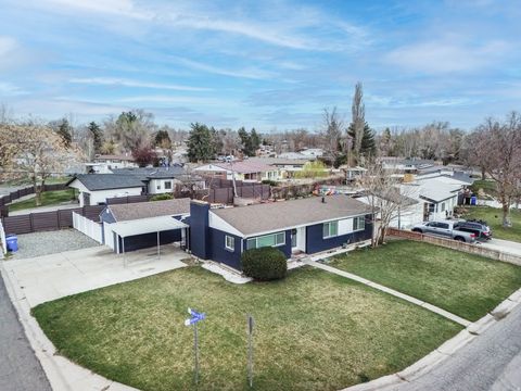 Tiny photo for 1856 E BROOKHILL DR, Cottonwood Heights, UT 84121 (MLS # 2129061)
