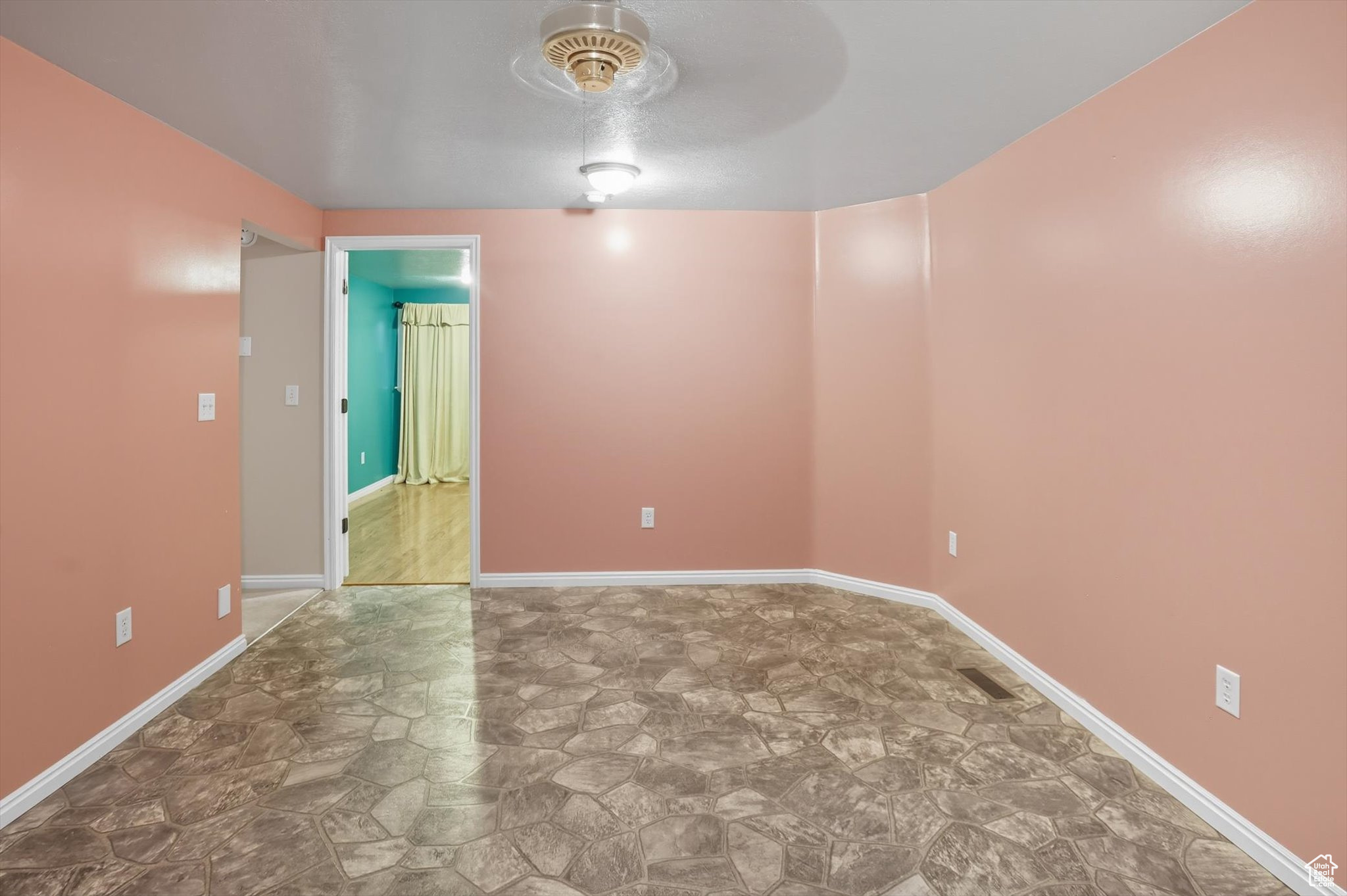 COTTONWOOD - Residential