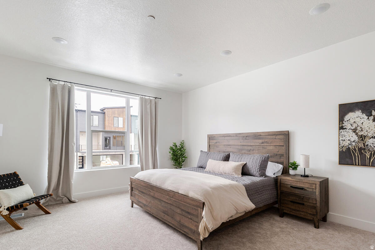 PEAKS TOWNHOMES - Residential