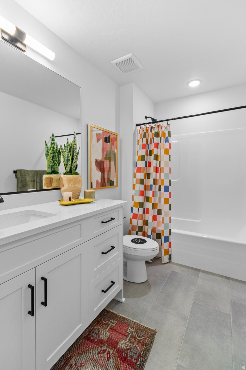 RIVERGATE - Residential