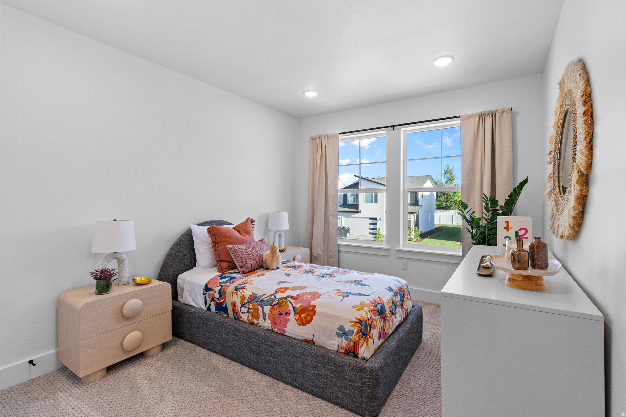 RIVERGATE - Residential