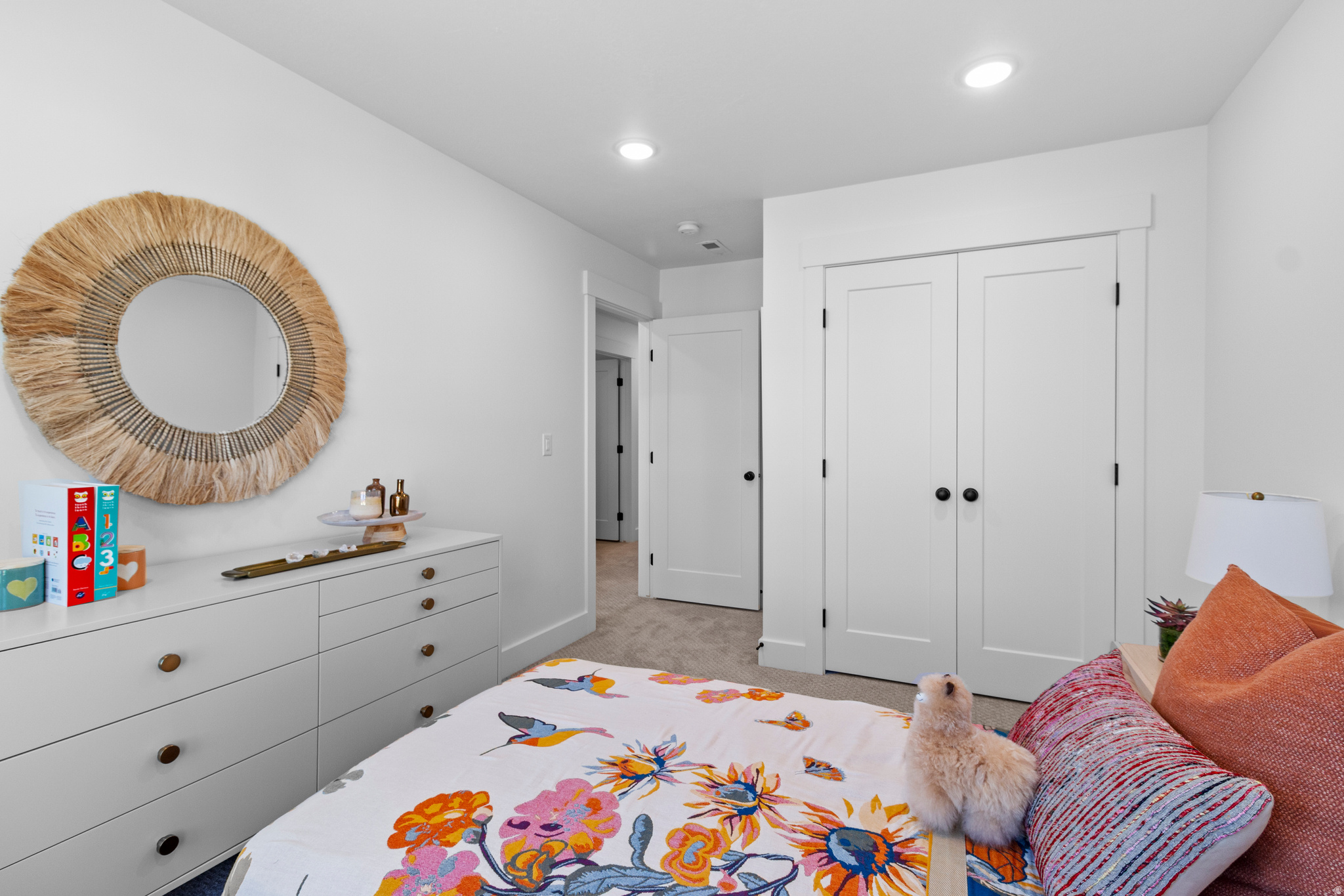 RIVERGATE - Residential