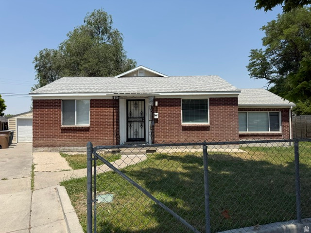 Photo 1 of 23 — 1068 S GLENDALE CIR W, Salt Lake City, UT 84104