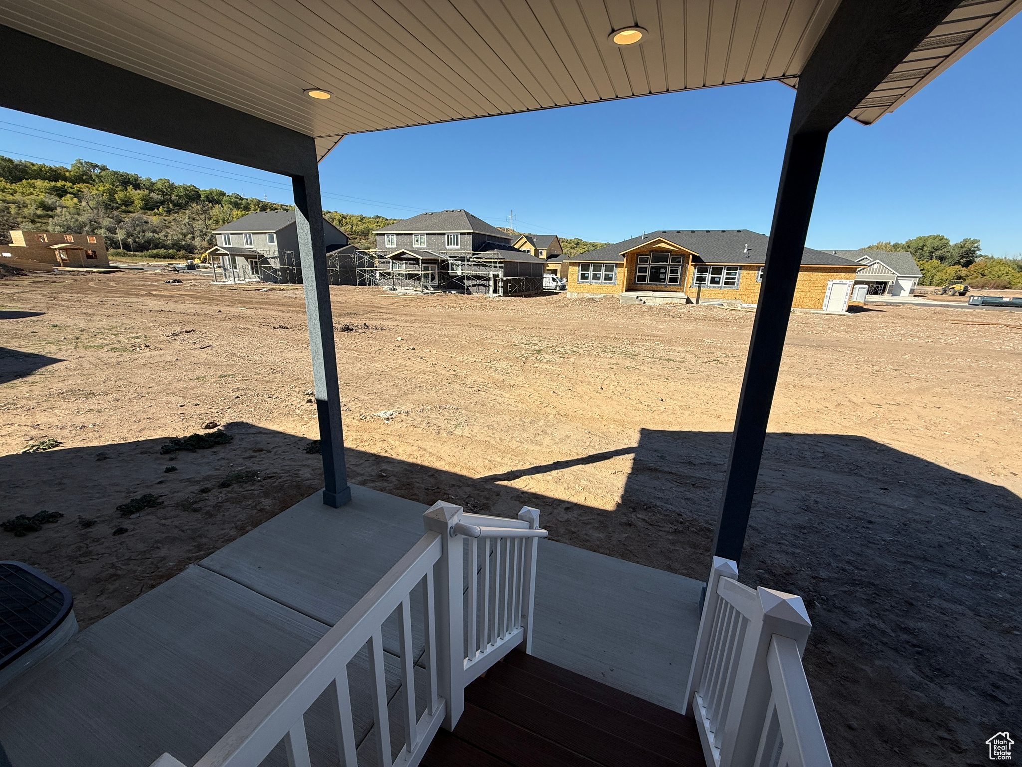 RIVERWOOD - Residential