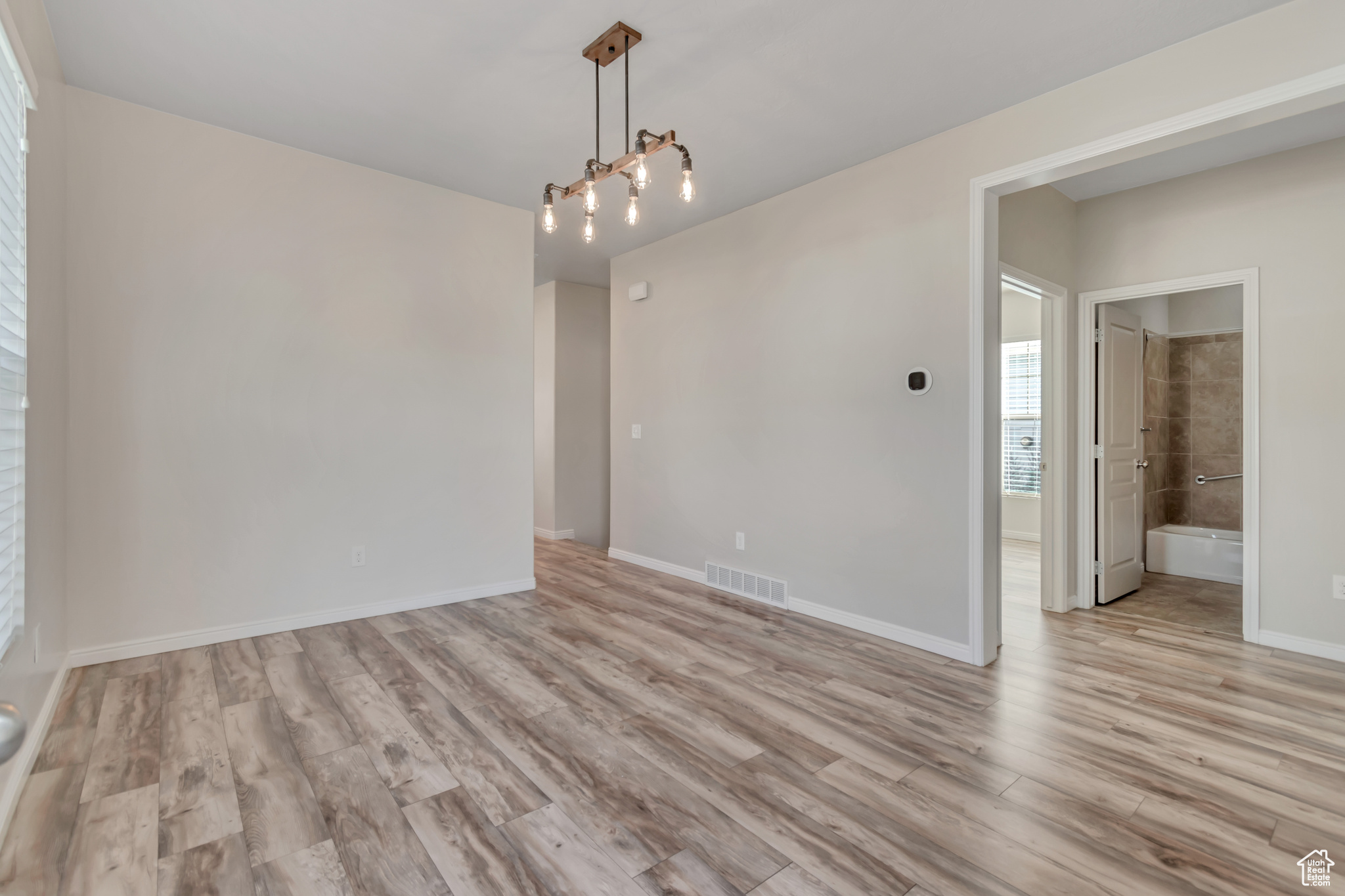 DAYBREAK GARDEN PARK - Residential