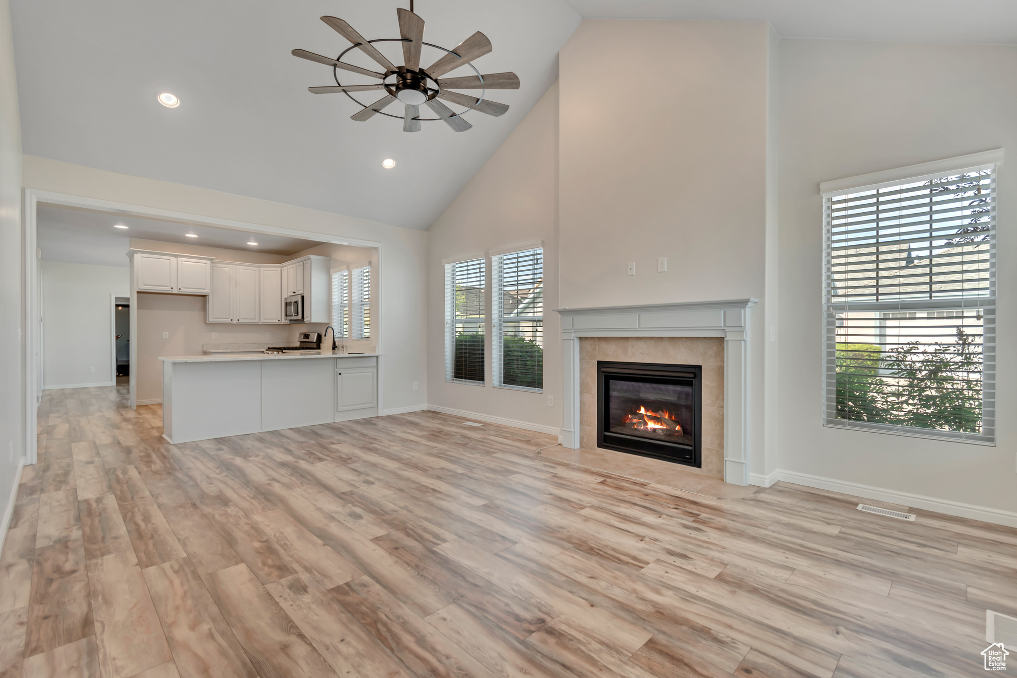 DAYBREAK GARDEN PARK - Residential