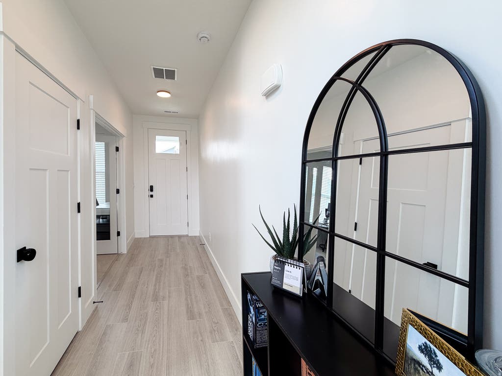Photo of 957 S 1100 W, American Fork, UT 84003 (MLS # 2180780)