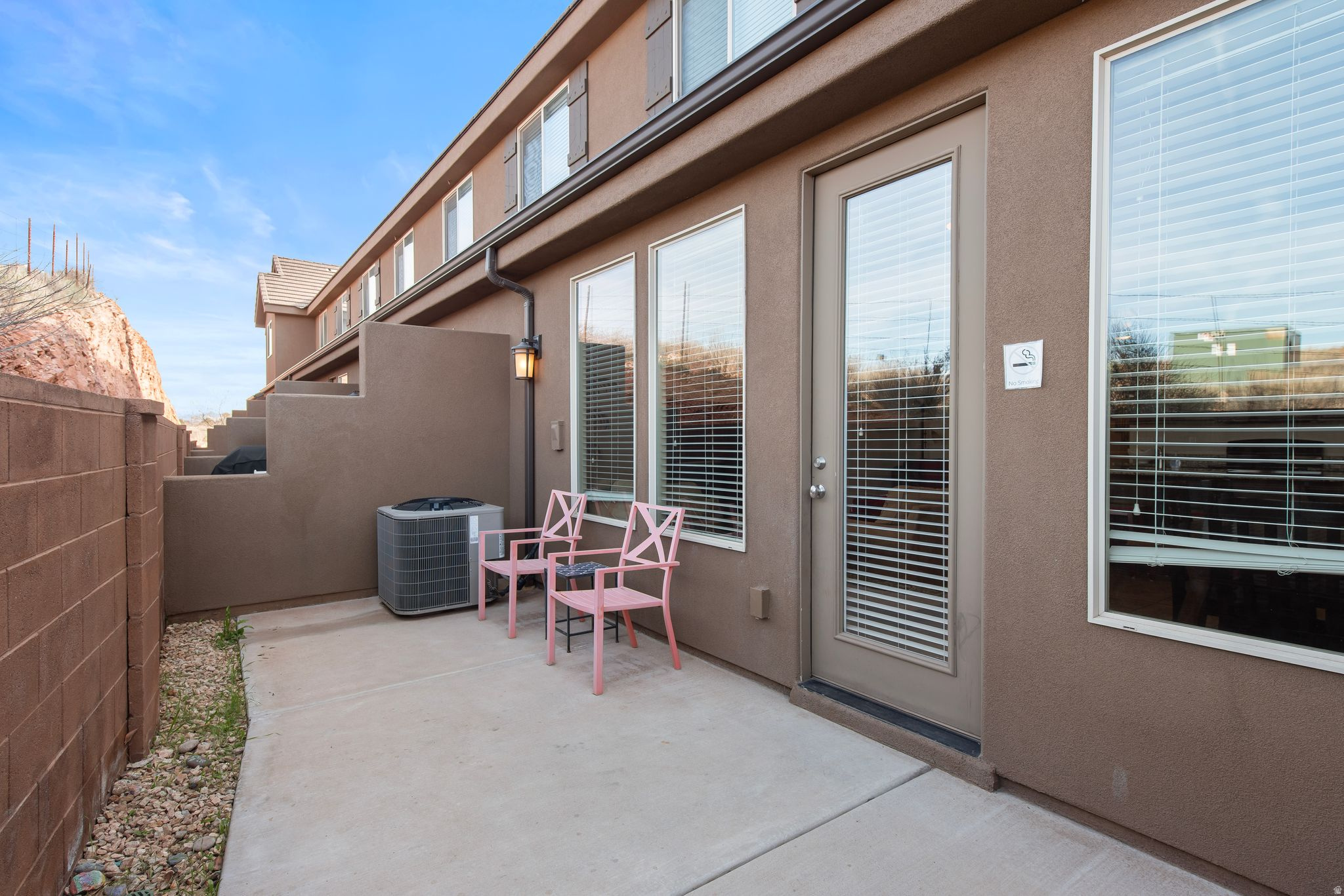 CORAL RIDGE TOWNHOME - Residential