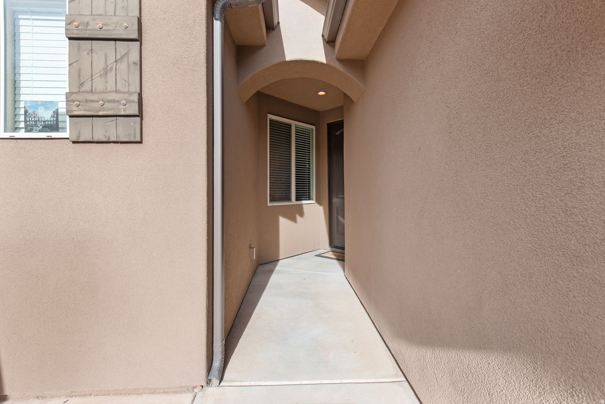 CORAL RIDGE TOWNHOME - Residential