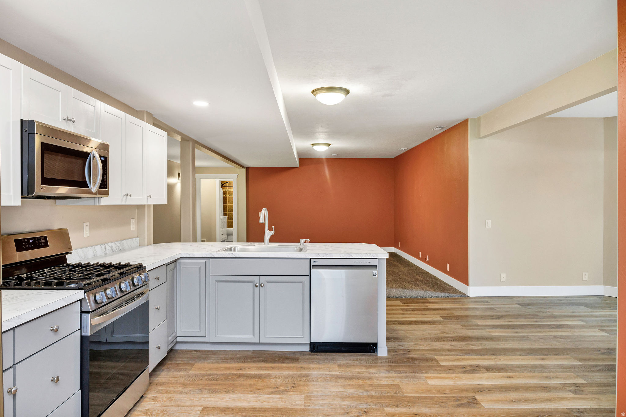 SUNSET ESTATES SUBD - Residential