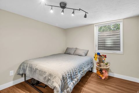 Tiny photo for 487 E NINTH AVE, Salt Lake City, UT 84103 (MLS # 2160042)
