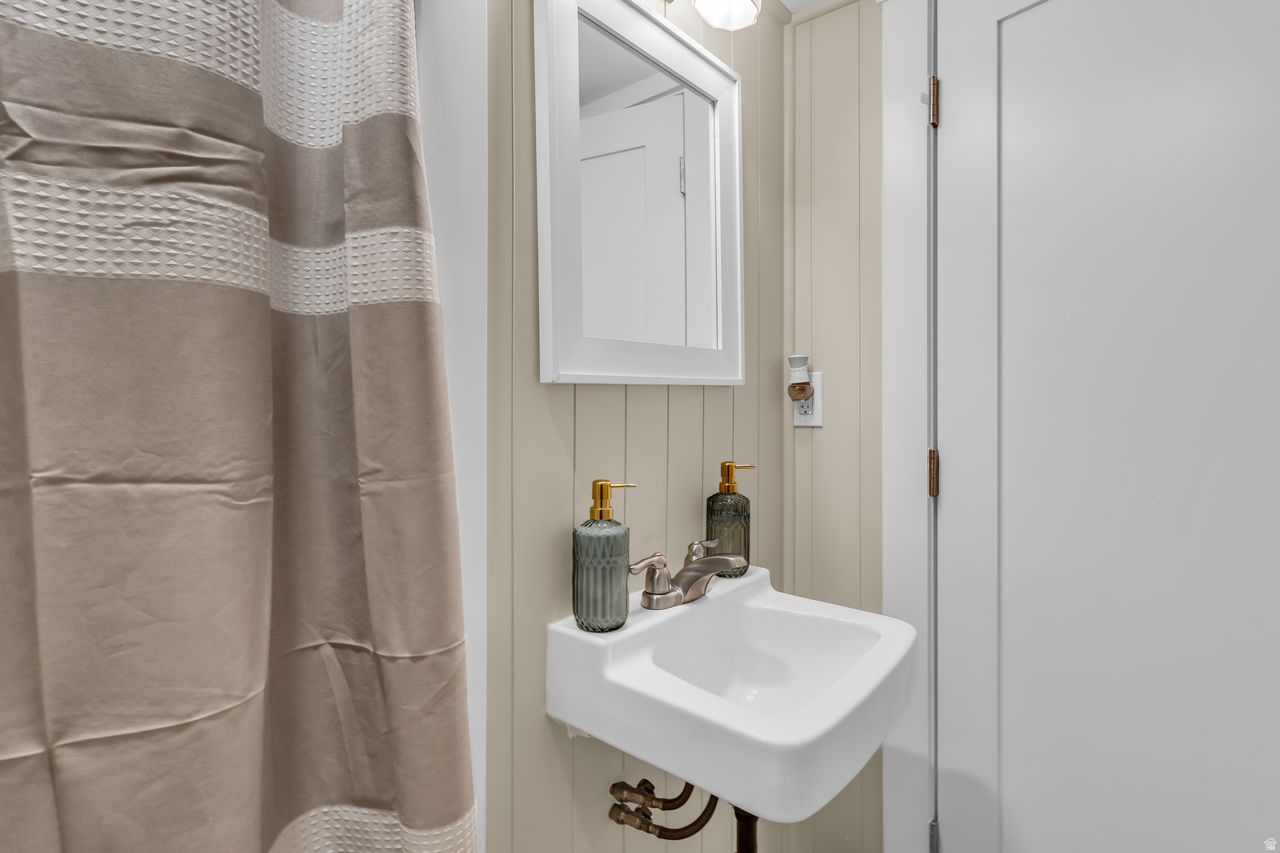 SALT LAKE CITY SURVE - Residential