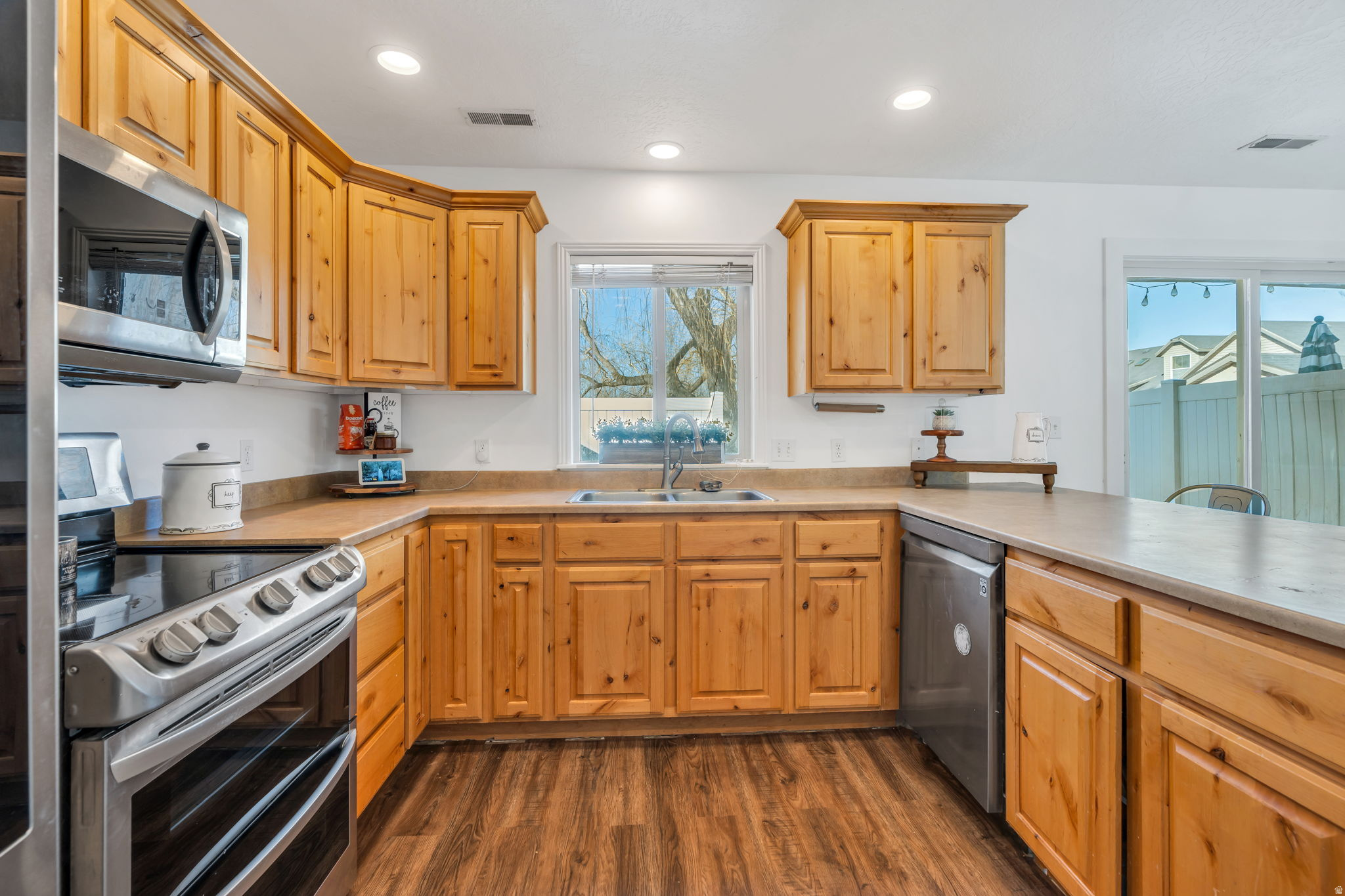 BLACK HORSE RUN LLC - Residential