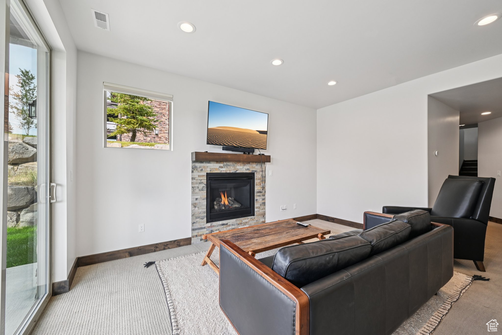 BLACK ROCK RIDGE - Residential