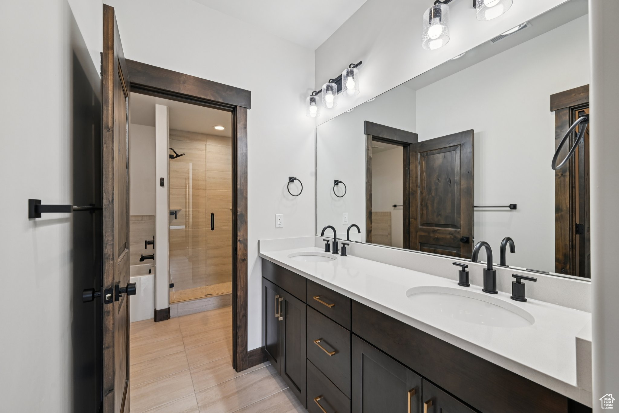 BLACK ROCK RIDGE - Residential