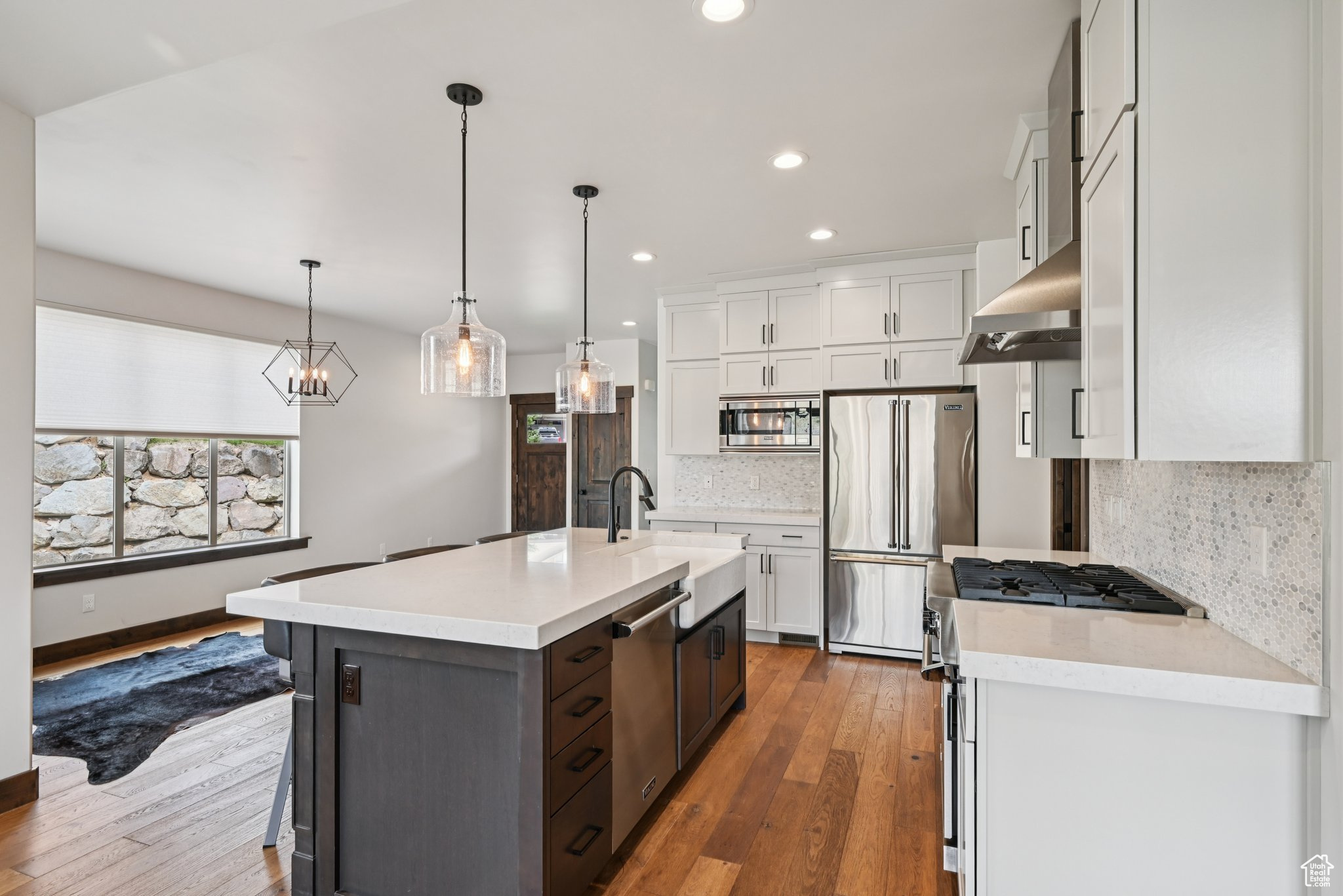 BLACK ROCK RIDGE - Residential