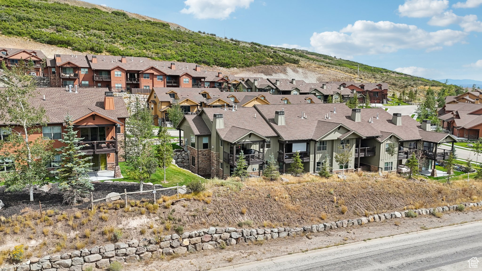 BLACK ROCK RIDGE - Residential