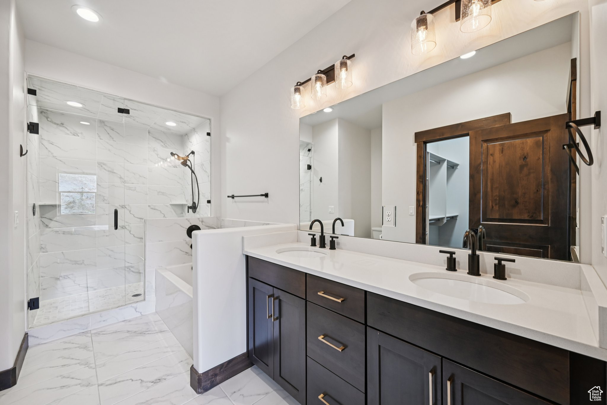 BLACK ROCK RIDGE - Residential