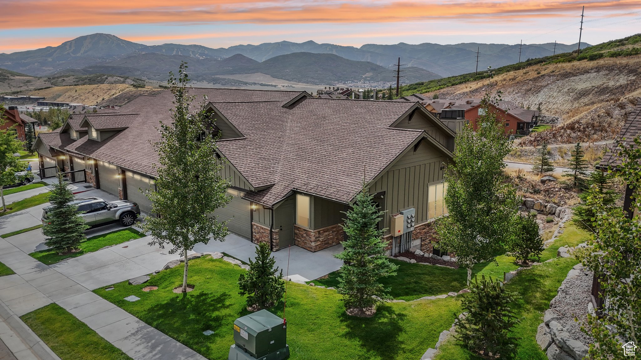 BLACK ROCK RIDGE - Residential
