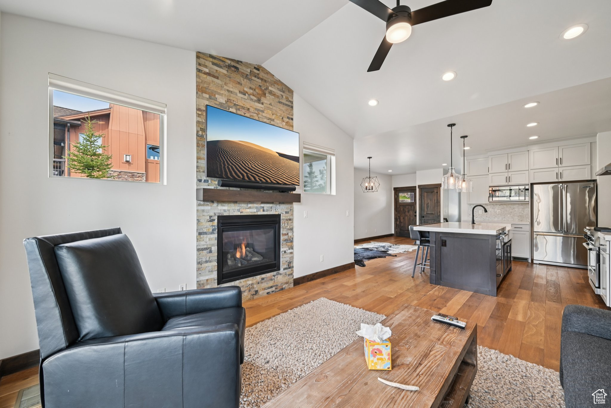 BLACK ROCK RIDGE - Residential