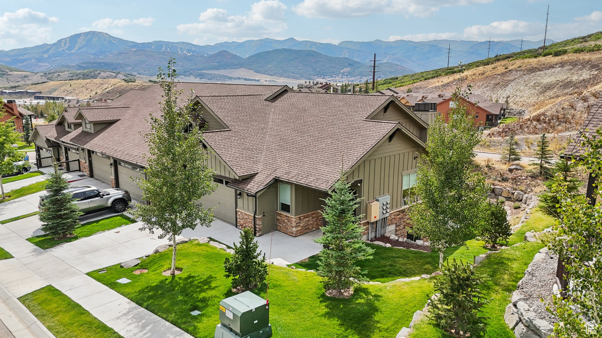 BLACK ROCK RIDGE - Residential