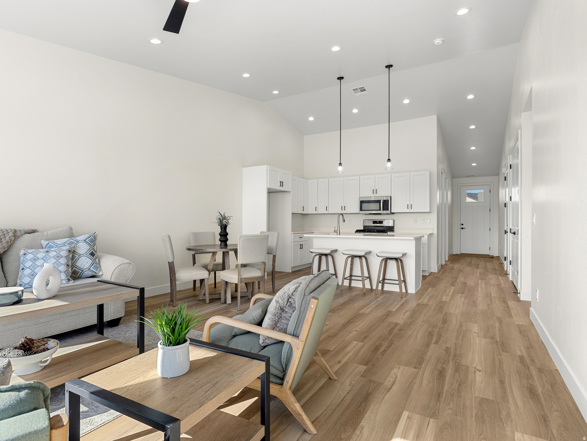 HURRICANE VIEWS - Residential