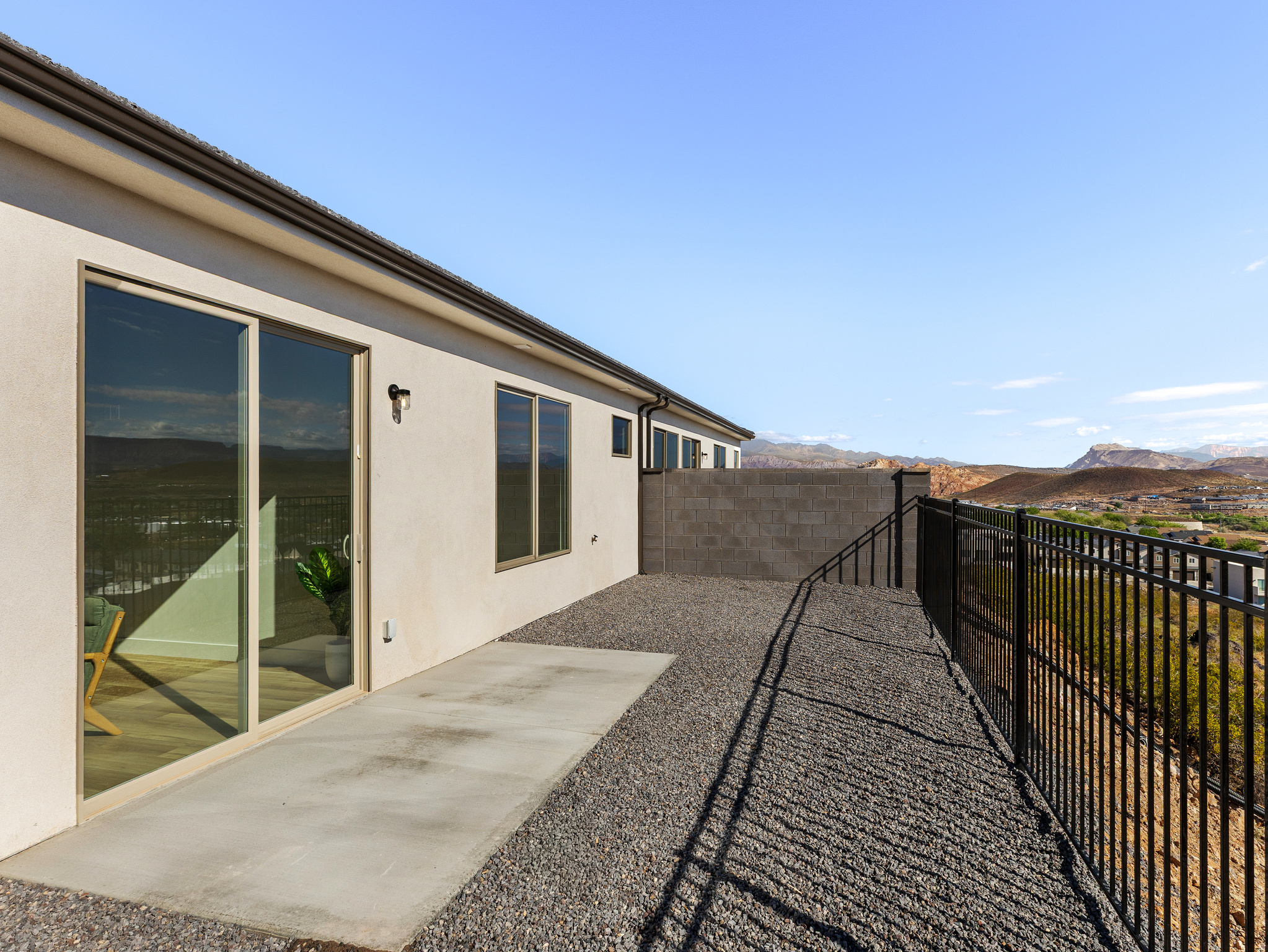 HURRICANE VIEWS - Residential