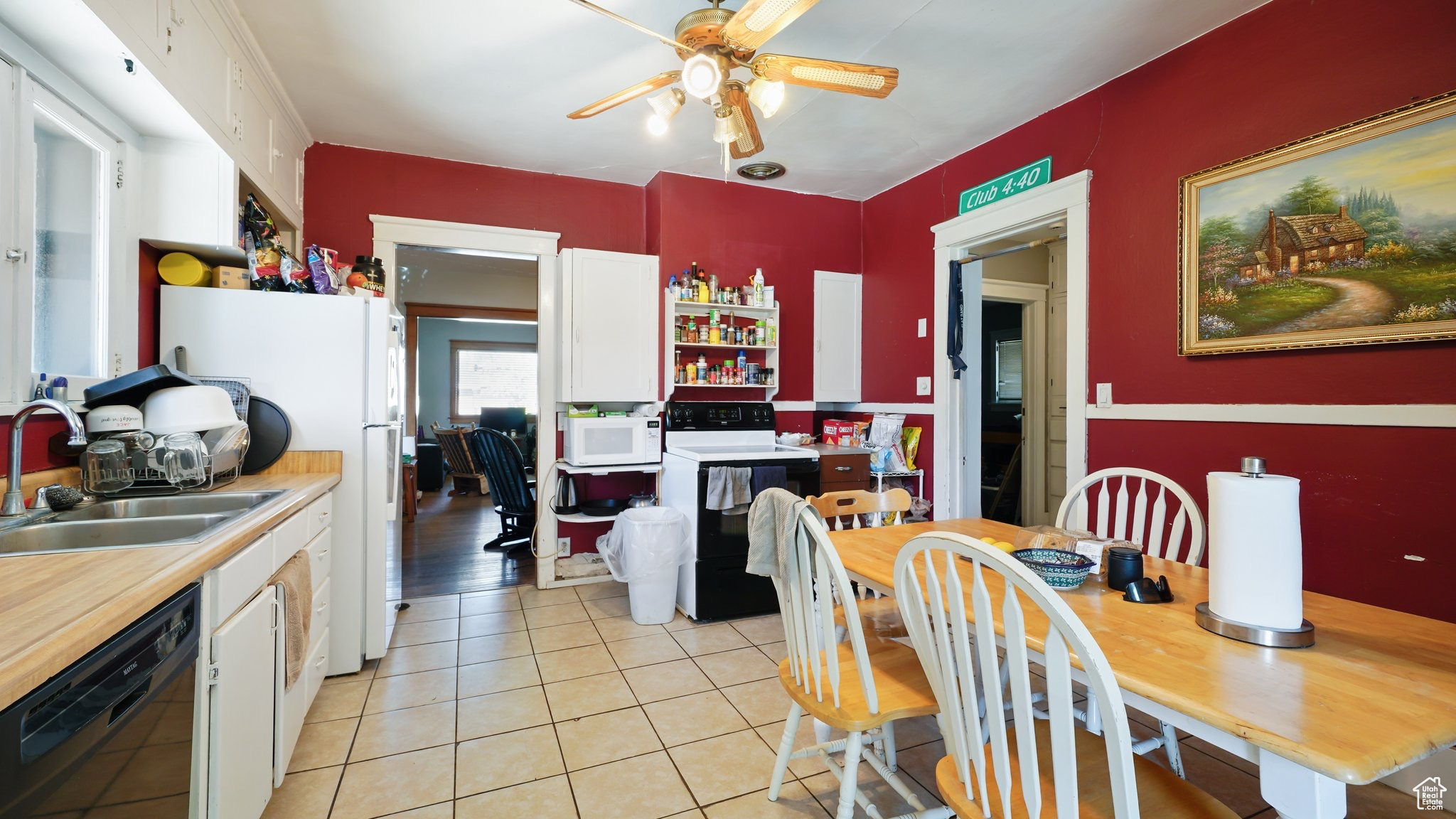 Provo, Utah 84606, United States, 6 Bedrooms Bedrooms, ,3 BathroomsBathrooms,Residential,Pending,116282