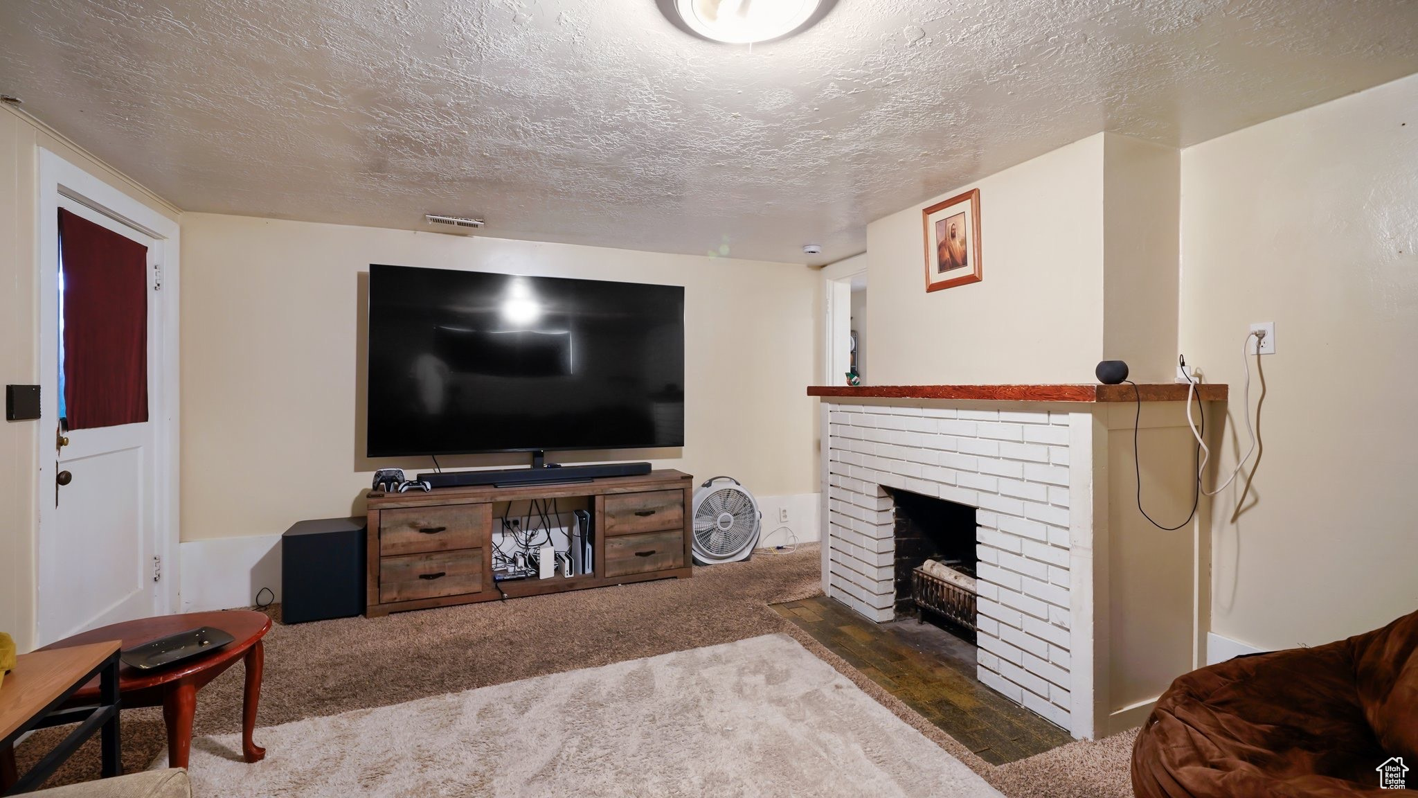 Provo, Utah 84606, United States, 6 Bedrooms Bedrooms, ,3 BathroomsBathrooms,Residential,Pending,116282