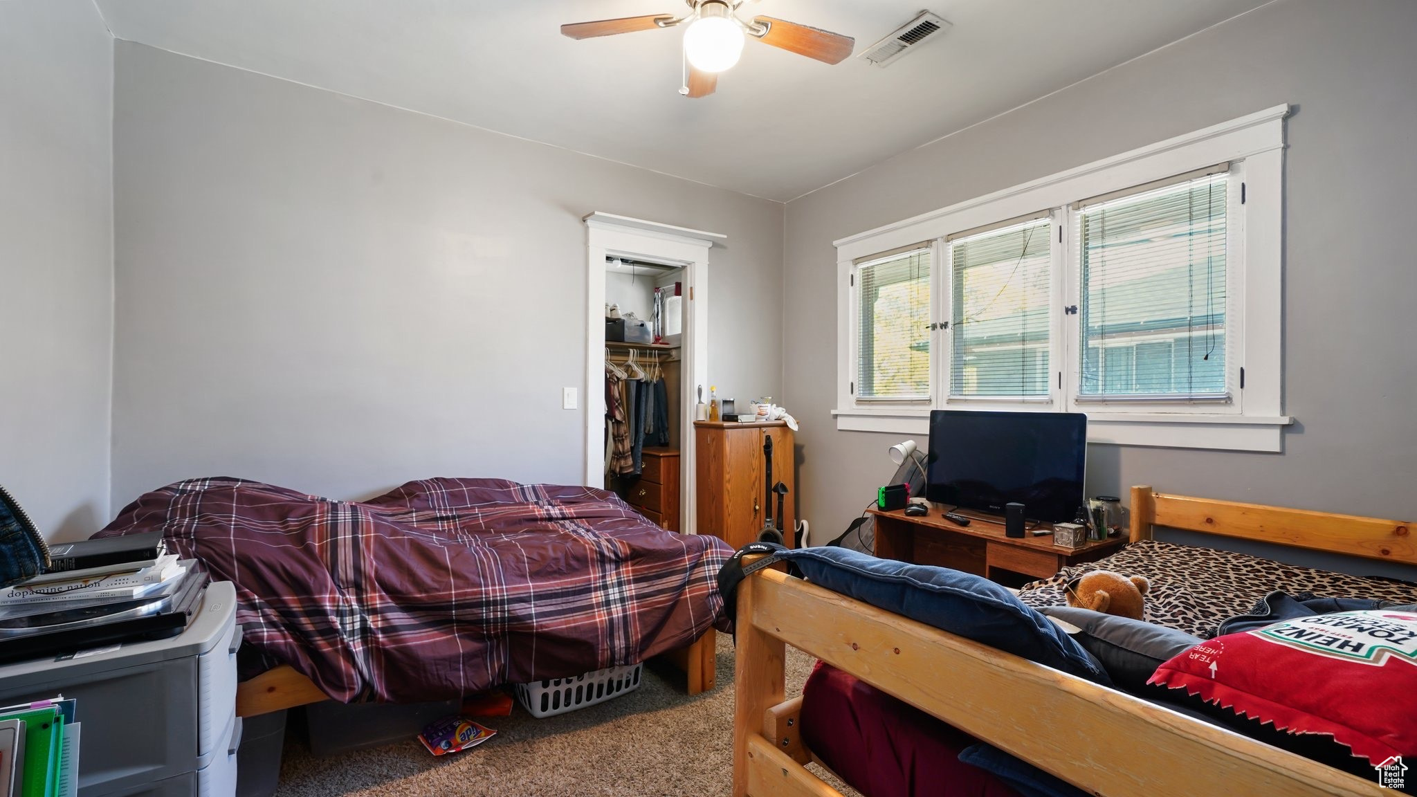 Provo, Utah 84606, United States, 6 Bedrooms Bedrooms, ,3 BathroomsBathrooms,Residential,Pending,116282