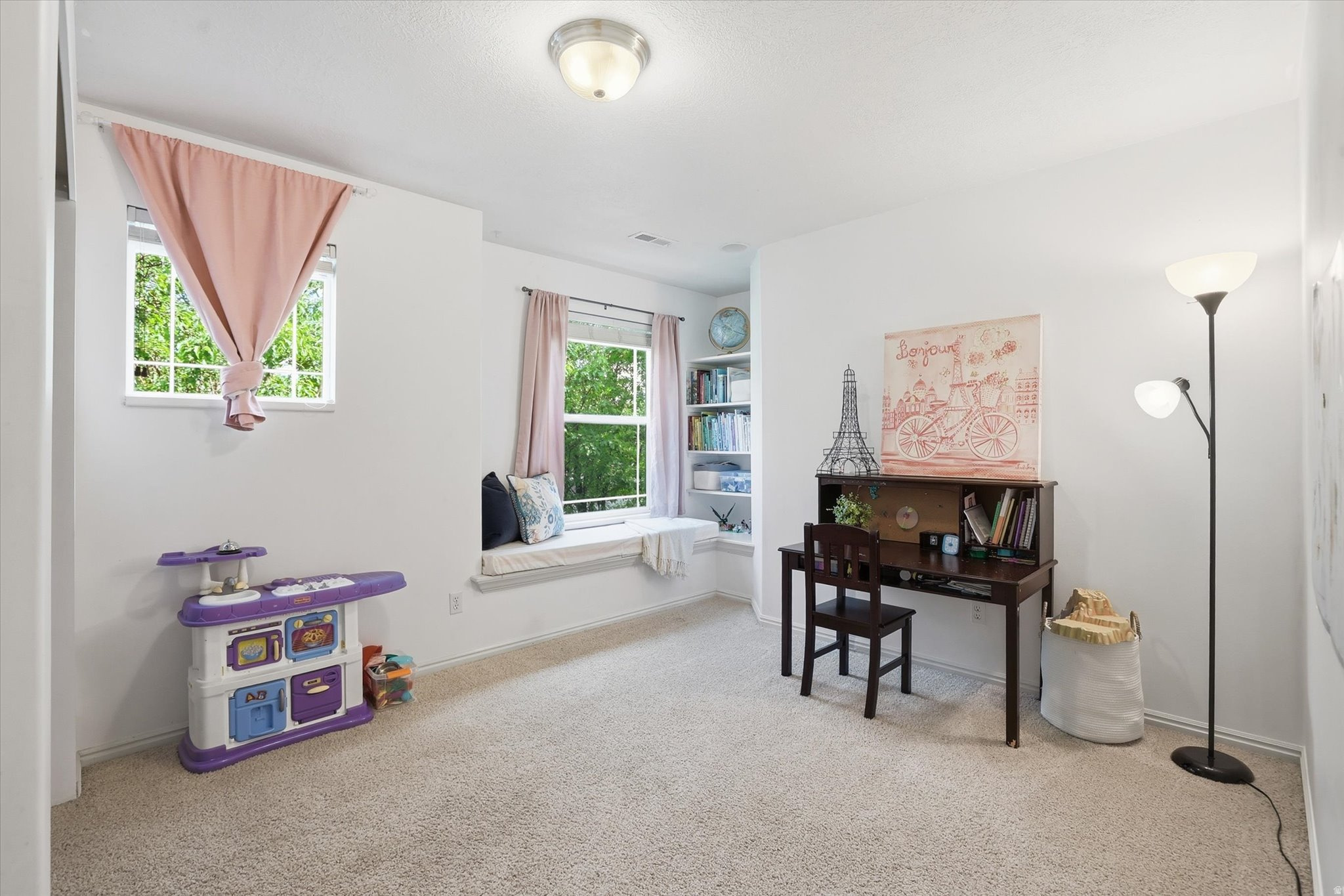 FOXBORO COVENTRY - Residential