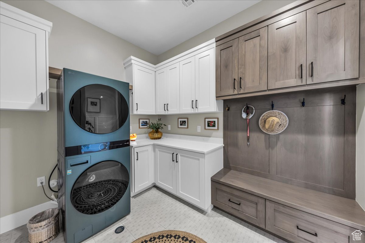 ESTATES AT BURKE SPRINGS - Residential